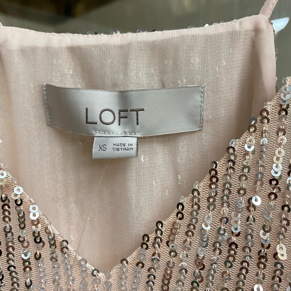 NEW LOFT SEQUIN CAMI TANK - Picture 6 of 9